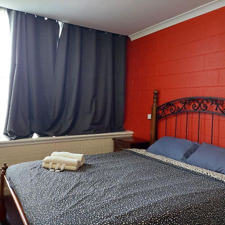 Port Adelaide Backpackers Exterior foto