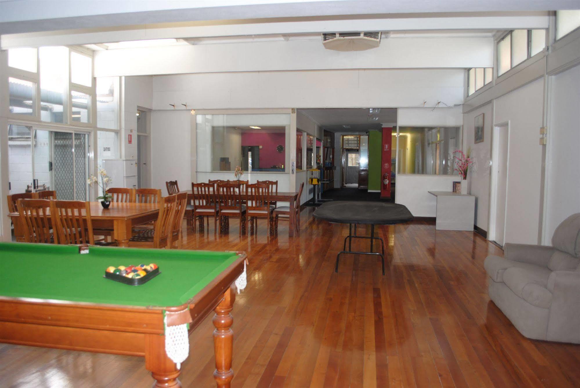 Port Adelaide Backpackers Exterior foto